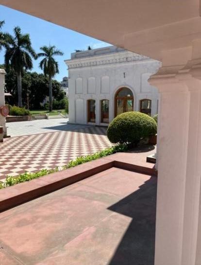 Hotel A Mansion Kashipur Exterior foto